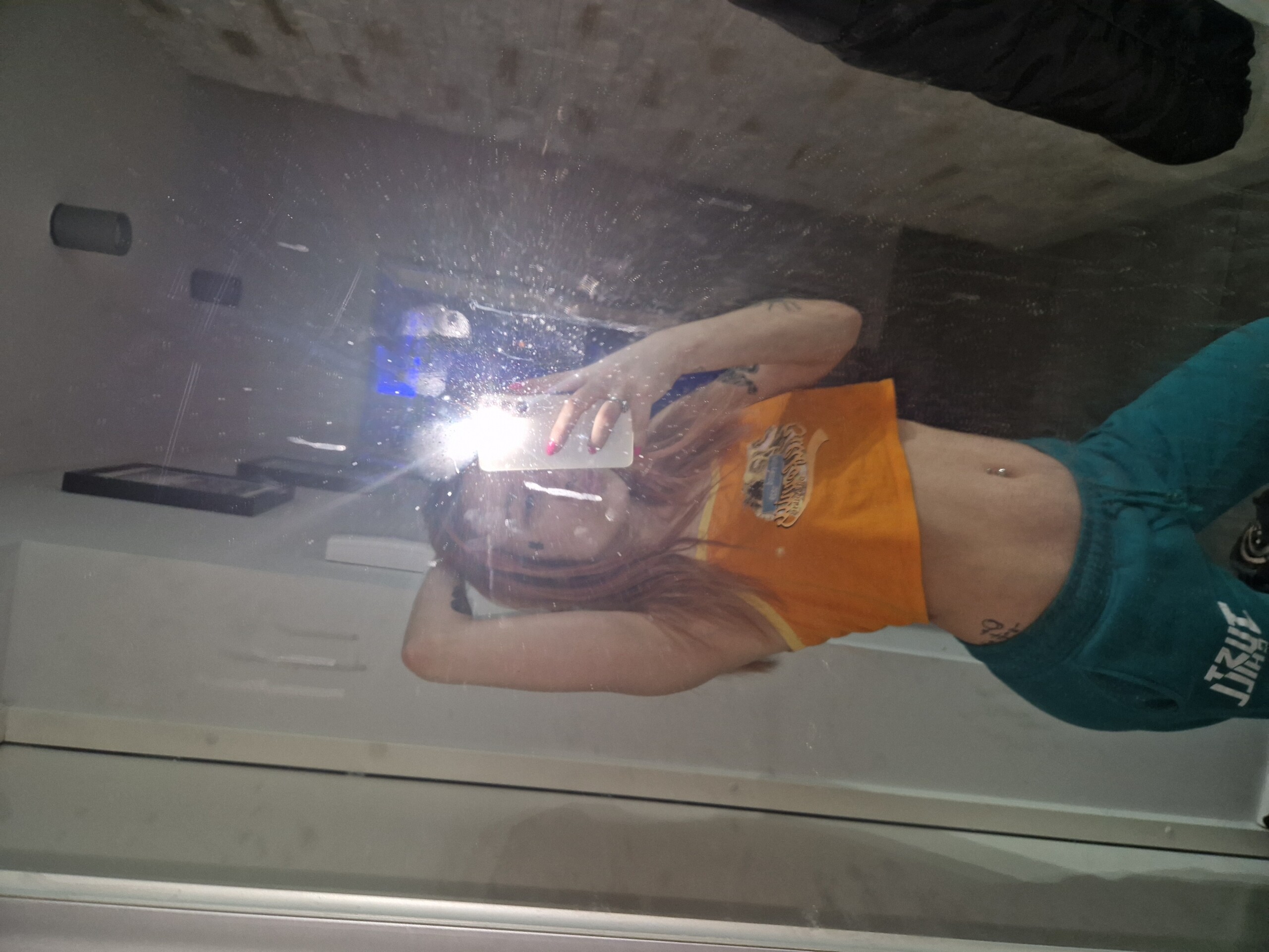 kamila8903 - House-wife zostaje wyruchana 💦🥵