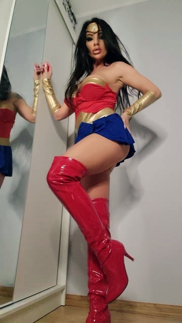 MissMonicaPerez - Wonder woman