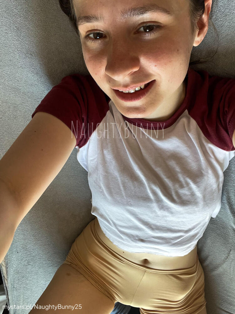 NaughtyBunny25