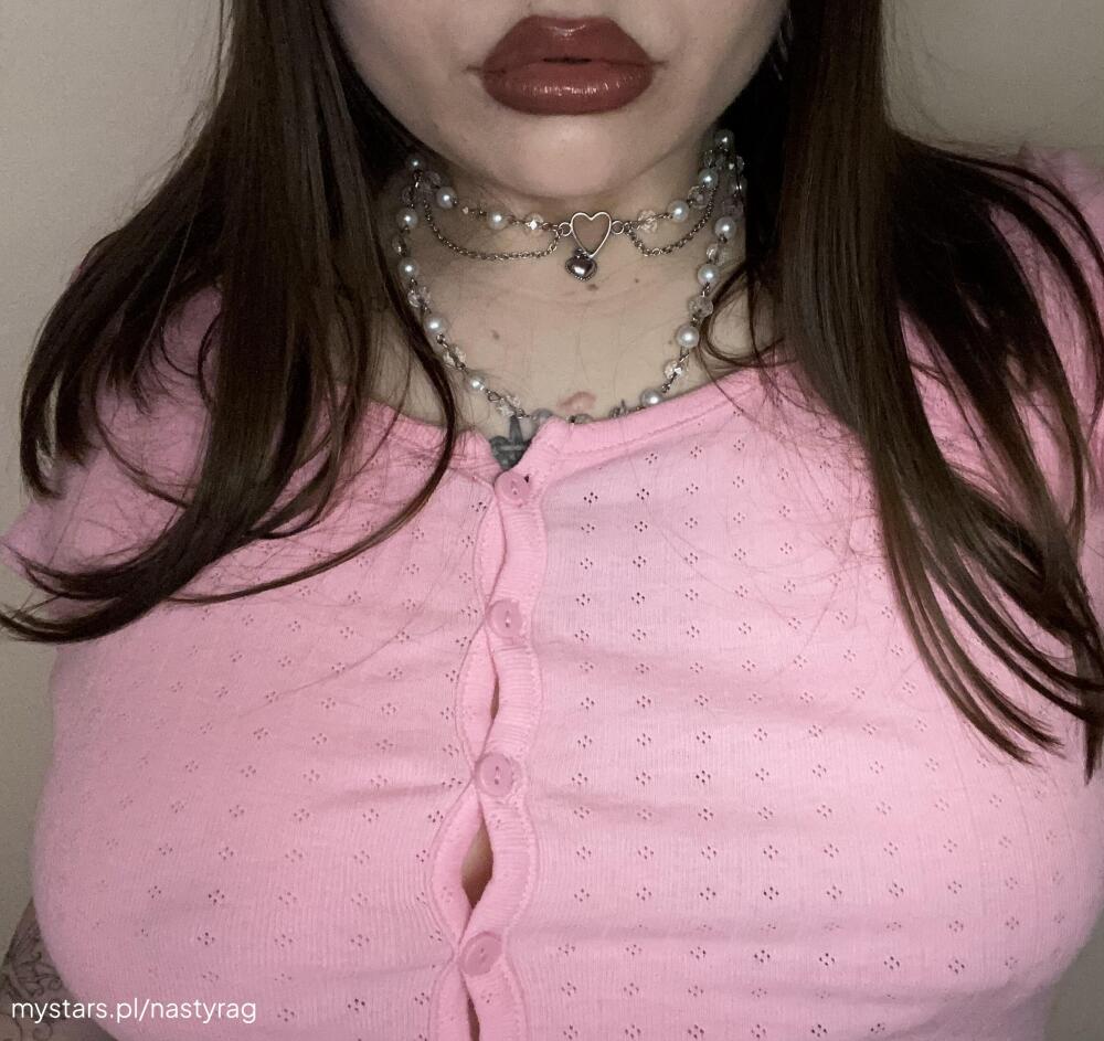 ⋆˚𝜗𝜚˚⋆ 𝓷𝓪𝓭𝓲𝓪  ≽^•˕• ྀི≼