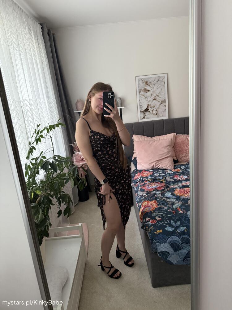 KinkyBabe 😈