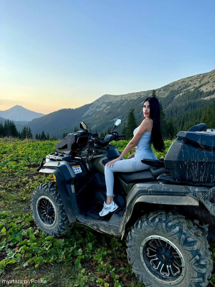 Polina 💗