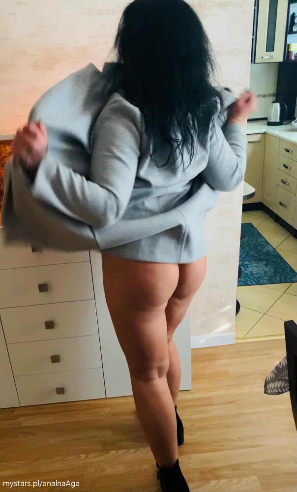 CiasnaPupkaMokraCipka